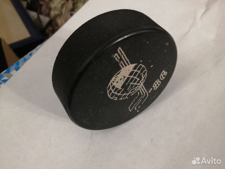 Шайба хоккейная