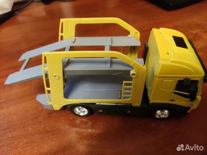 Модель автовоза iveco stralis