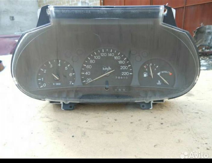 Щиток приборов Форд Эскорт