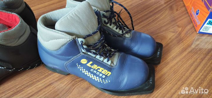 Лыжные ботинки р.35,37