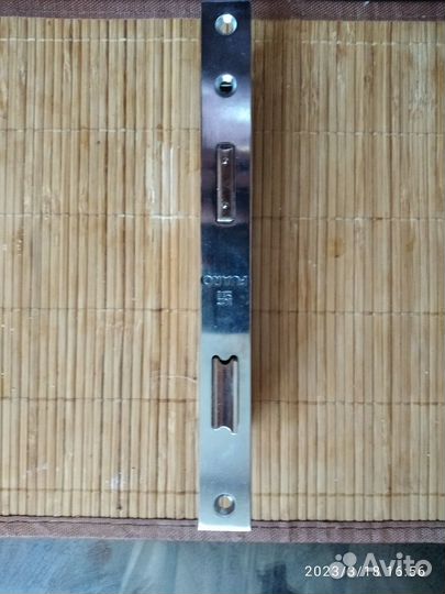 Замок новый fuaro