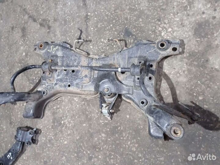 Балка подмоторная подвески,подрамник Mazda 3