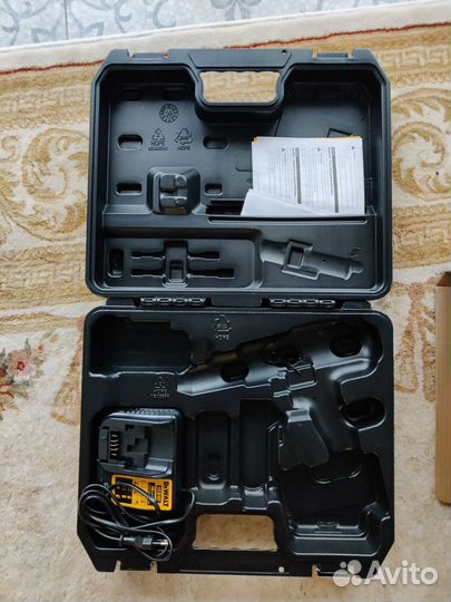 Кейс от шуруповерта dewalt DCD771D2