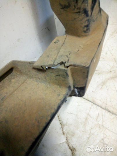 Усилитель бампера задний Renault Kaptur 1 2016