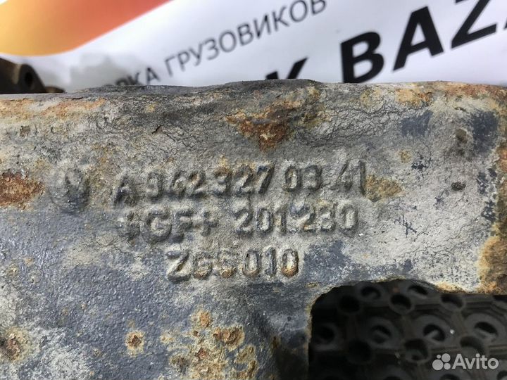 Кронштейн пневмоподушки правый