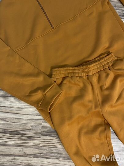 Новогодний рождественнский венок на входную дверь