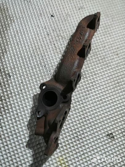 Коллектор выпускной правый Toyota lc 200 1vdftv