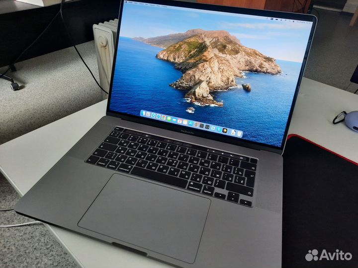 Macbook Pro 2019 i7/16Gb/512Gb 73 цикла