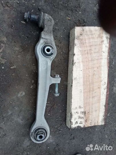 Передние рычаги Audi A4 B5