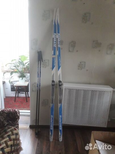 Лыжи беговые коньковые в комплекте с ботинками