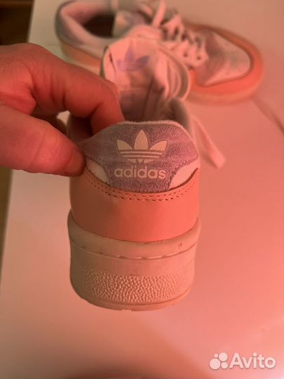 Кроссовки adidas