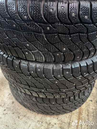 Viatti Bosco Nordico V-523 215/55 R17 91