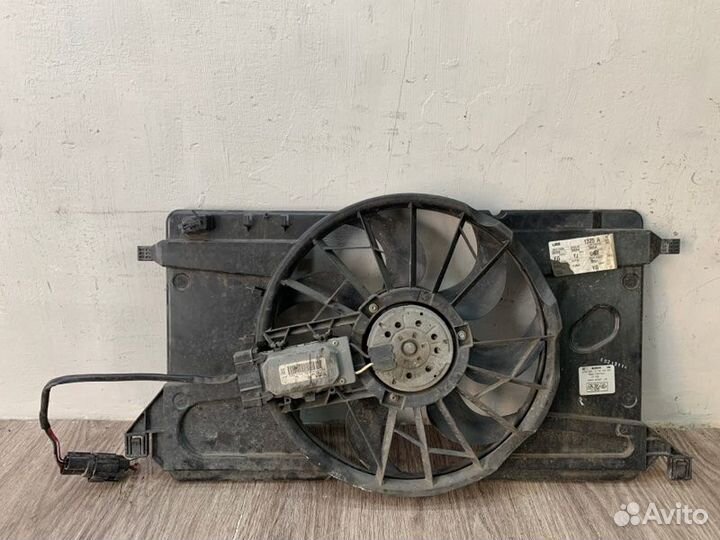 Вентилятор радиатора Ford C-Max минивэн G6DA 2004