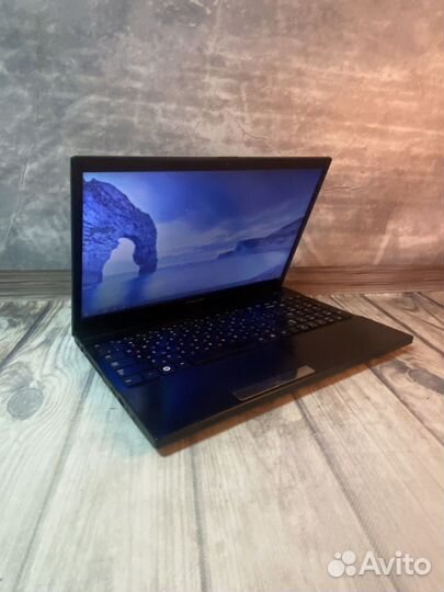 Игровой ноутбук Samsung Core i5 Nvidia SSD
