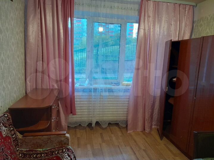 2-к. квартира, 492 м², 1/9 эт.