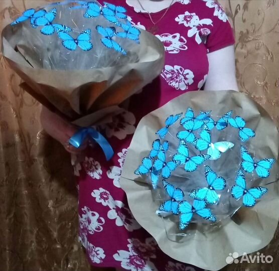 Светящийся букет из бабочек