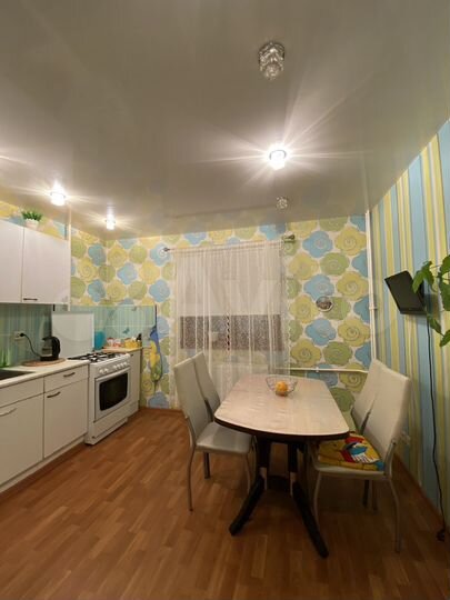 2-к. квартира, 58 м², 2/5 эт.