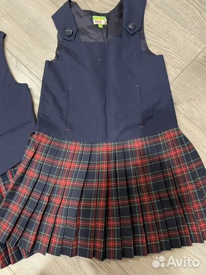 Форма школьная на девочку 128 размер (1й класс)