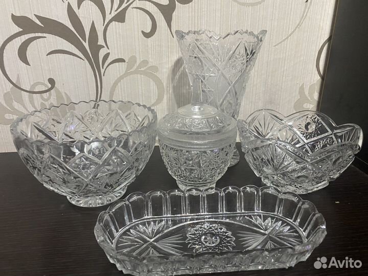 Хрустальная конфетница