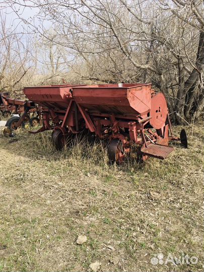 Плуг Алтаец ПБС-8П, 2000