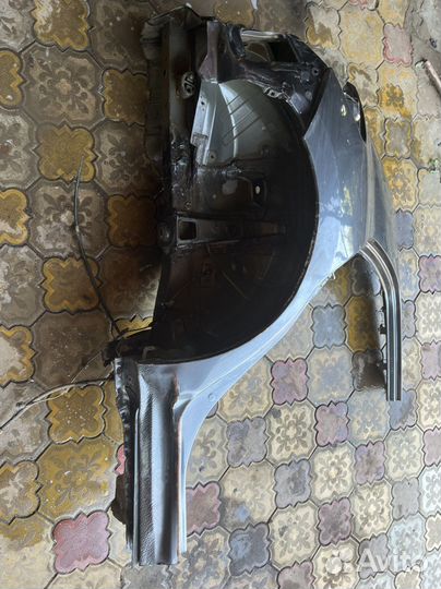 Задняя правая четверть Toyota Auris