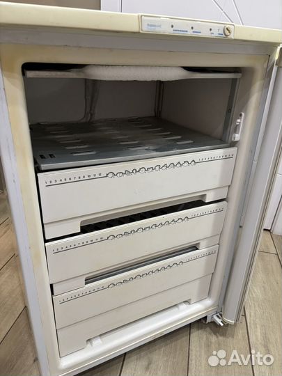 Морозильная камера бирюса 14