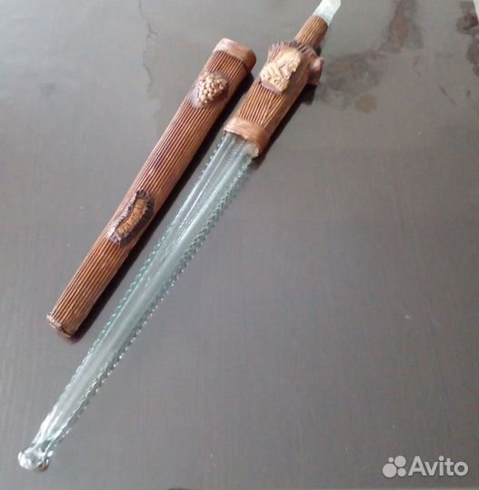 Бутылка меч