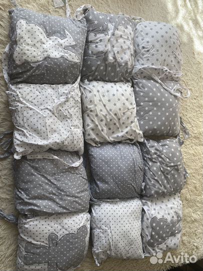 Бортики в кроватку плюс подушка плюс горка в ванну