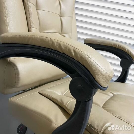 Компьютерное кресло Boss с функцией массажа