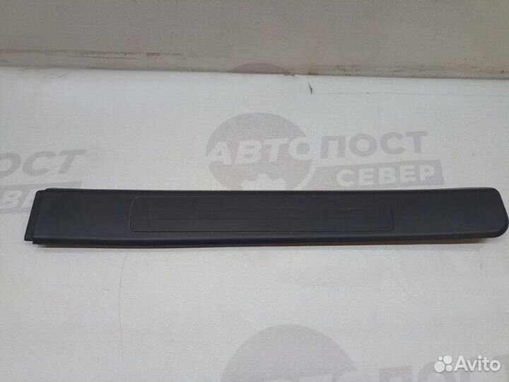 Накладка порога (внутренняя) задняя правая Audi A3