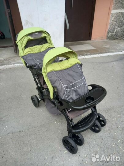 Коляска для двойни