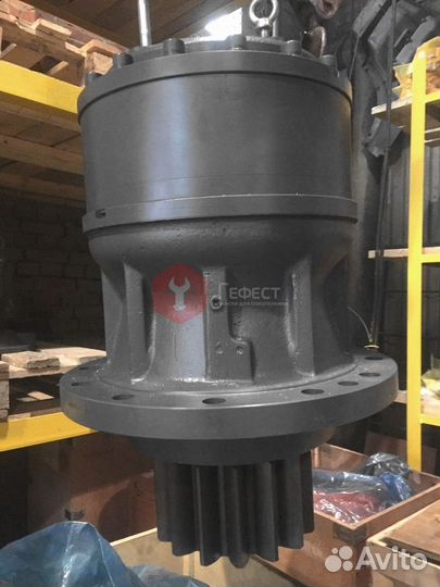 Редуктор поворота Hyundai R210LC-9BH 39Q6-12100