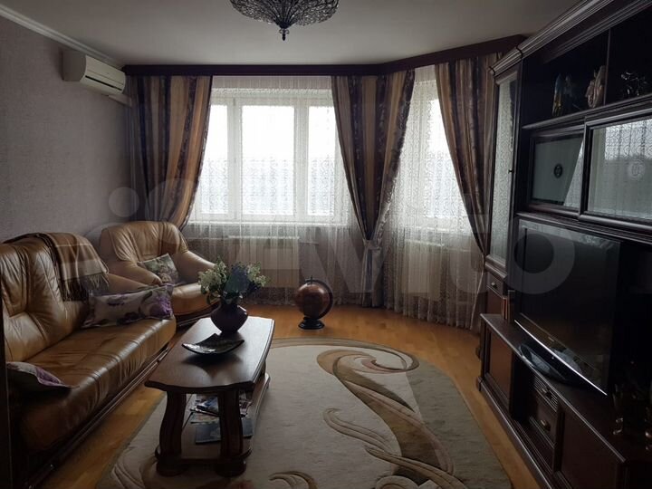 2-к. квартира, 63 м², 8/16 эт.