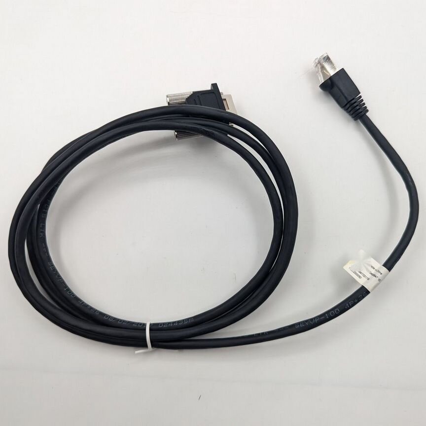 [04045847] Консольный Кабель