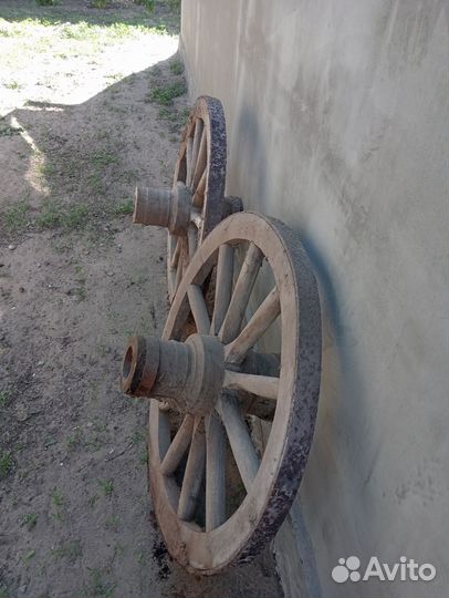 Колесо для телеги