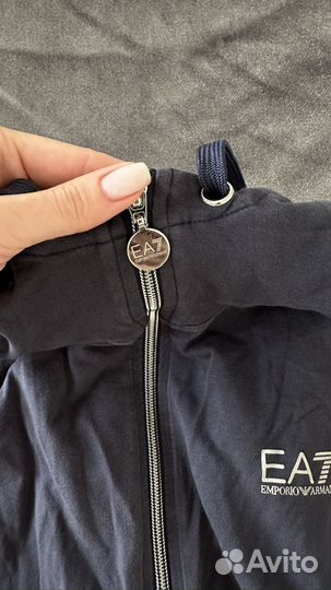 Толстовка ea7 оригинал