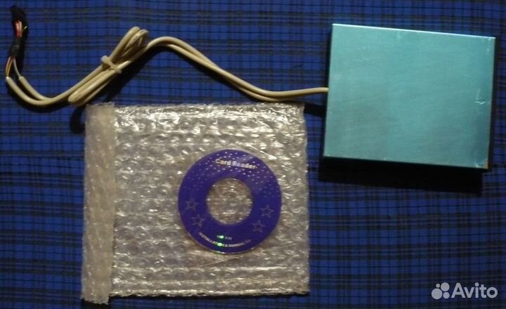 Card Reader: CF/MD, SM, MS/MS pro, SD/MMC, USB 2.0