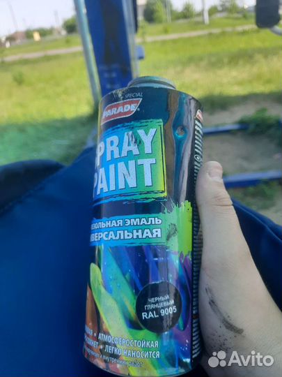 Балкон из под краски пустой