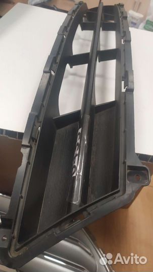 Решетка переднего бампера hyundai solaris