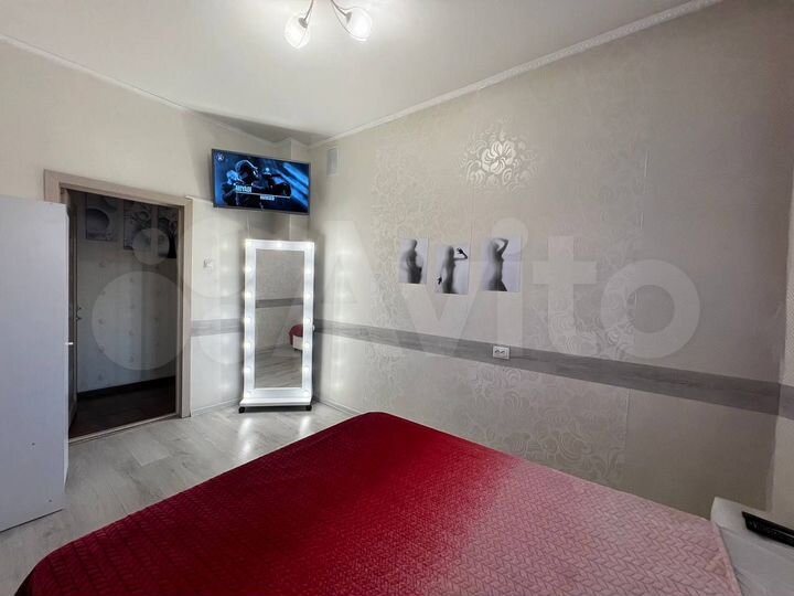 2-к. квартира, 65 м², 1/16 эт.