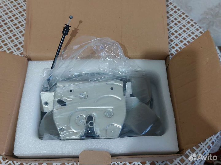 Замок багажника w164 x164 w251(R класс)