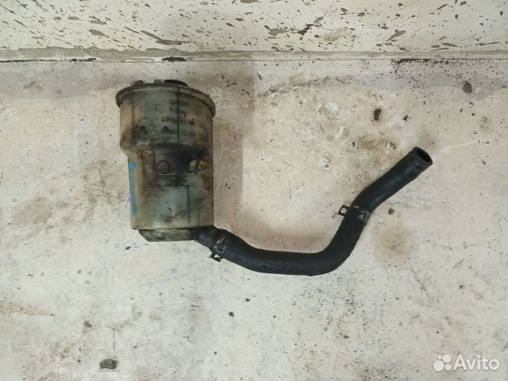 Бачок гур Honda Accord 5