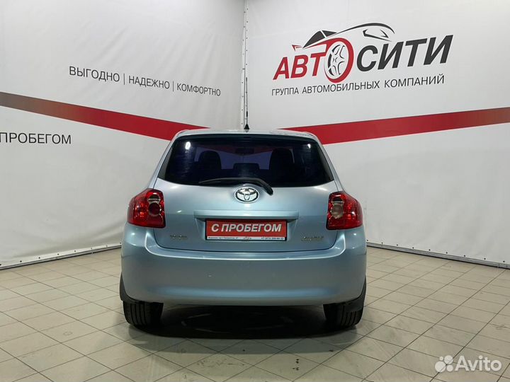 Toyota Auris 1.6 МТ, 2008, 303 000 км