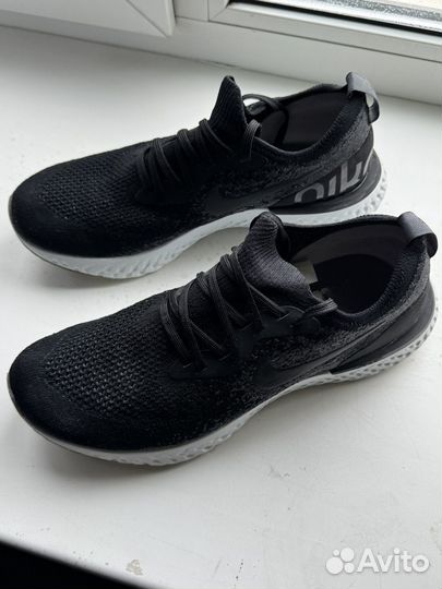 Беговые кроссовки nike