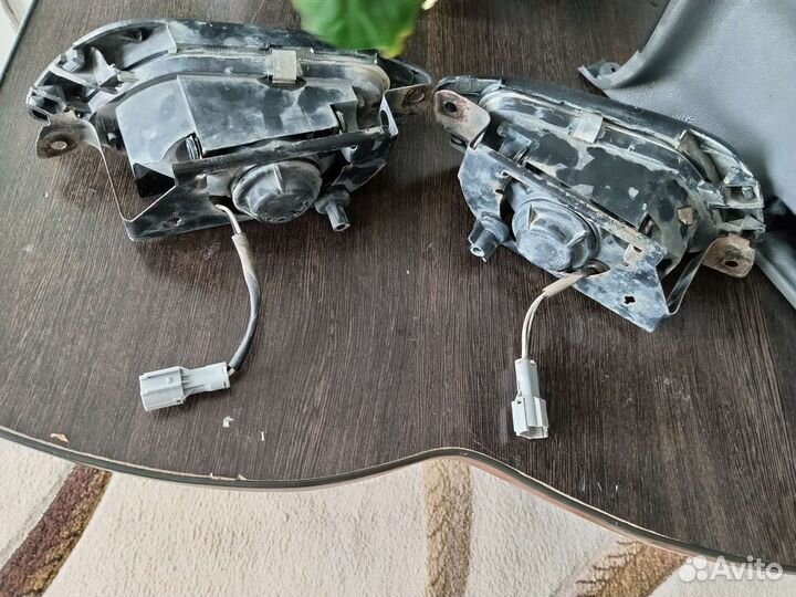 Продам противотуманки