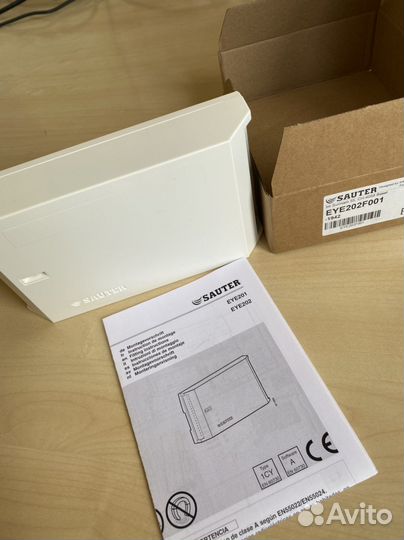 Комнатный контроллер sauter еyе 202