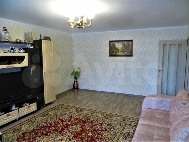 3-к. квартира, 83 м², 1/5 эт.