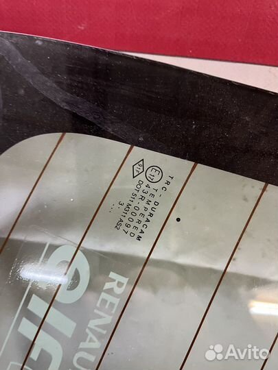 Рено логан заднее стекло