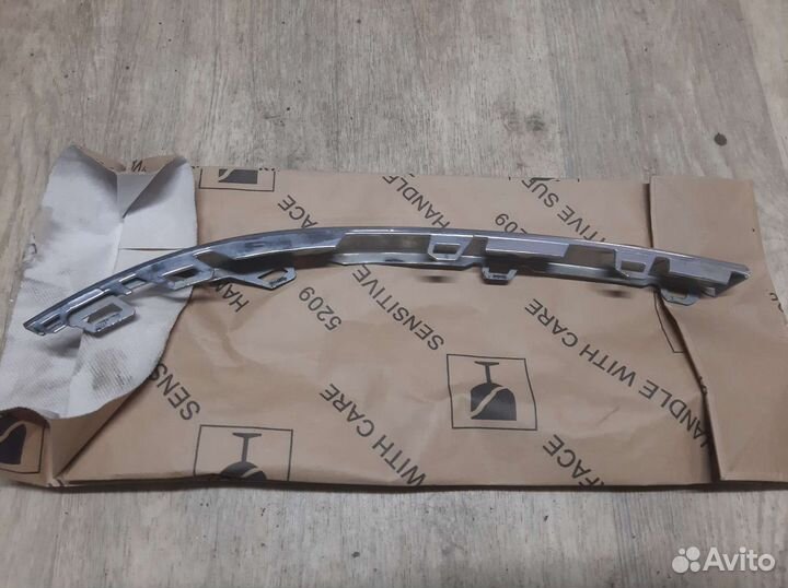 Накладка бампера задняя левая VW Tiguan 2