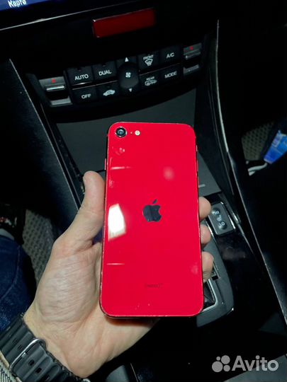 iPhone SE (2020), 64 ГБ